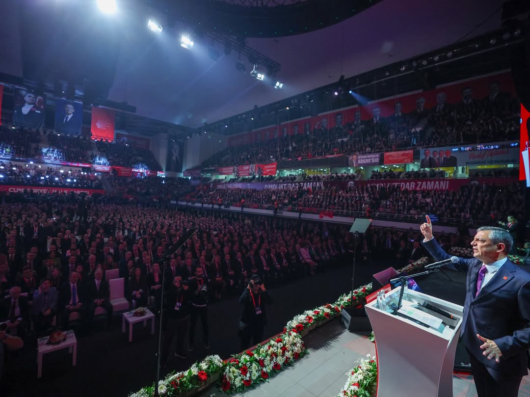 Özgür Özel Yeniden Genel Başkan!