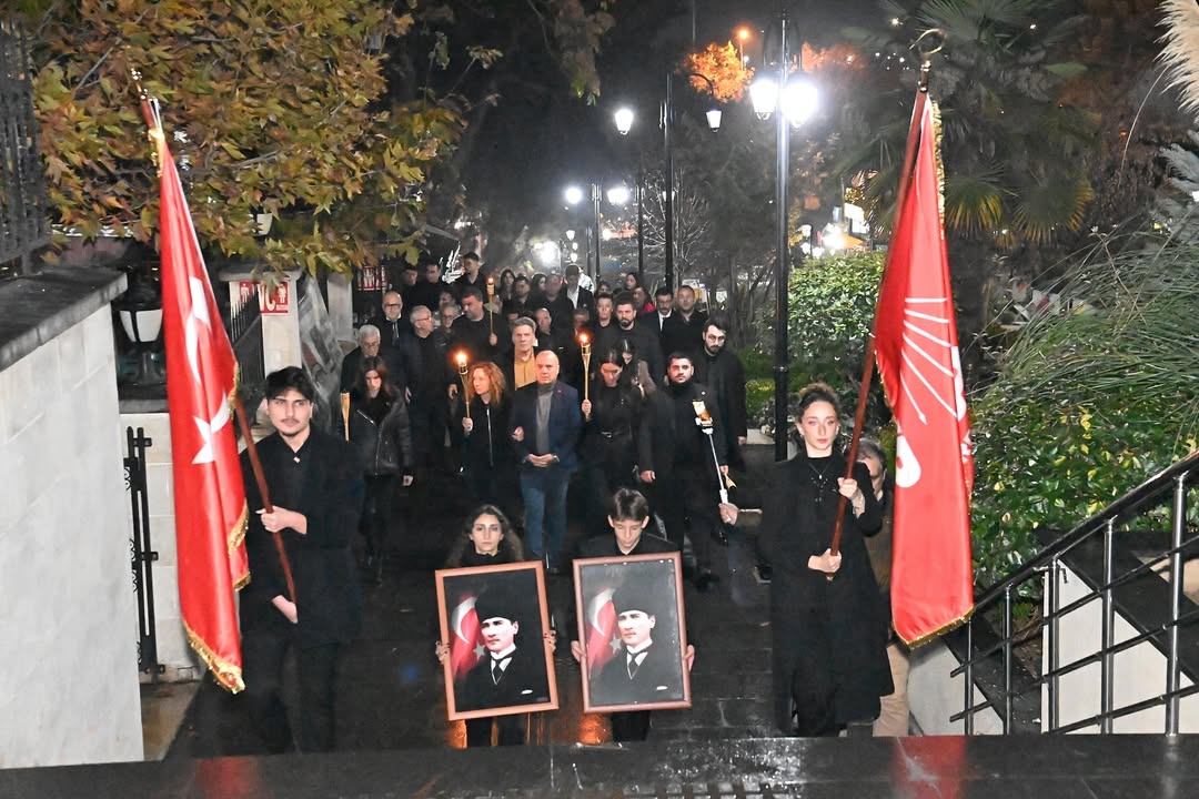 2. Sessiz Yürüyüş ile Atatürk’ü Saygı ve Özlemle Andık