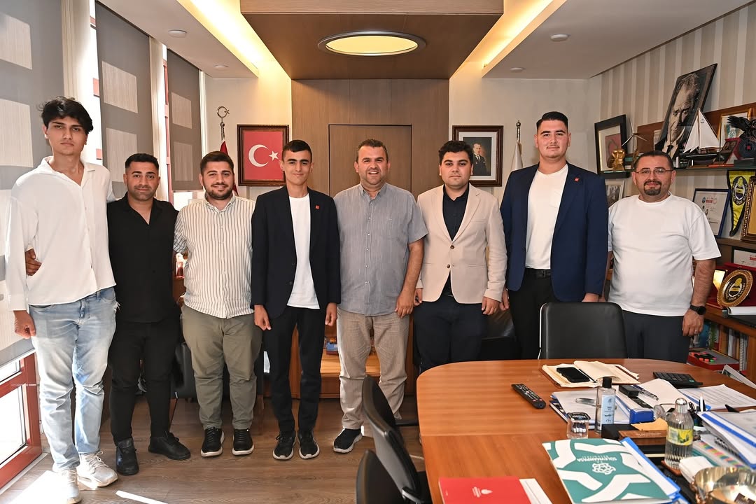 Gençlik Kolları ve Halk-Lis’ten Başkan Nallar’a Nezaket Ziyareti Görseli